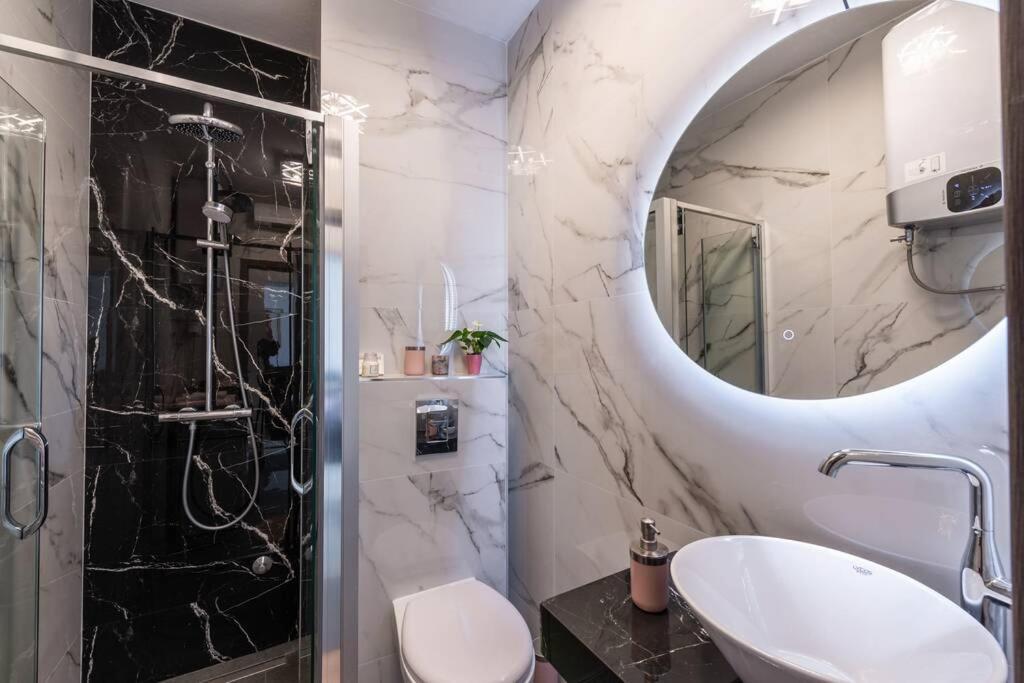 Leda Apartment